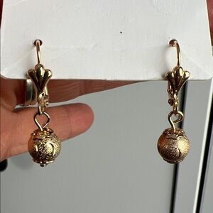 Elegant Gold Drop Earrings